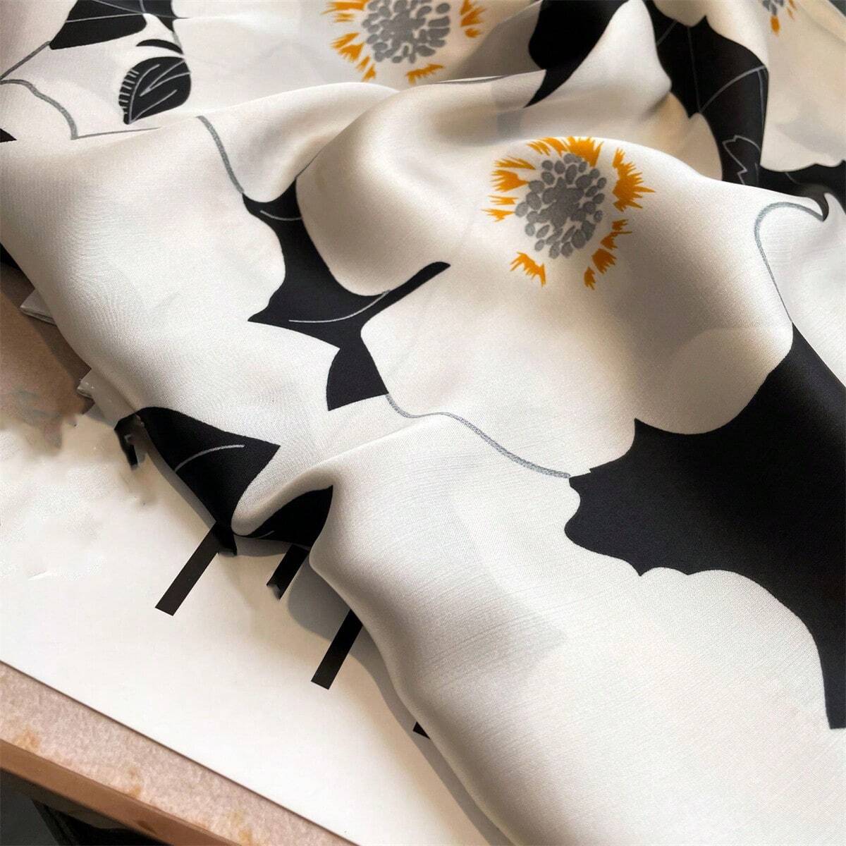 FLORAL ELEGANT SATIN SCARF