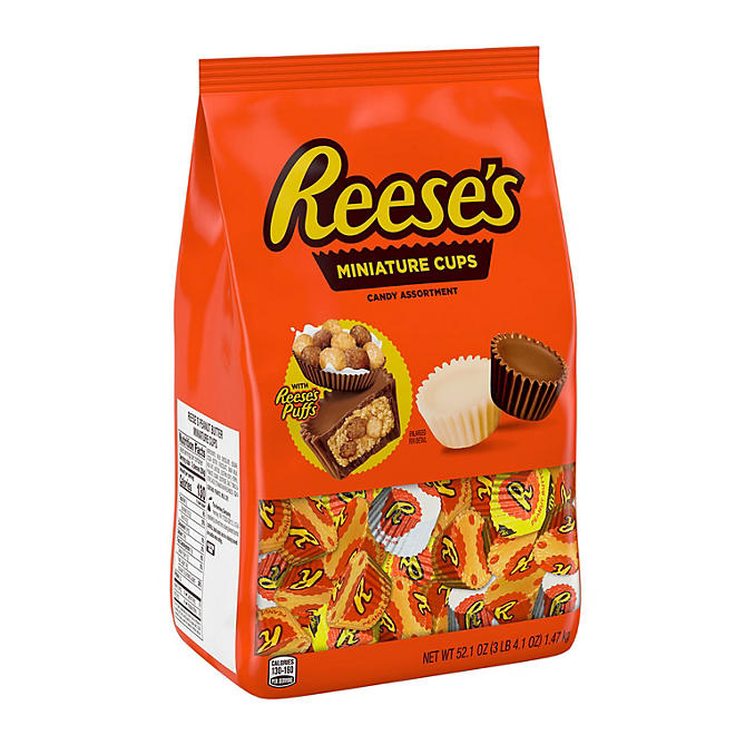 REESE'S Miniatures Chocolate and White Creme Peanut Butter Assortment Cups, Individually Wrapped, Bulk Candy Bag (52.1 oz.)