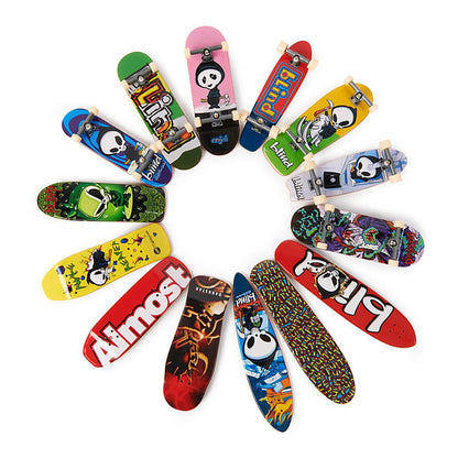 Tech Deck Mega 14-Pack Fingerboard Set