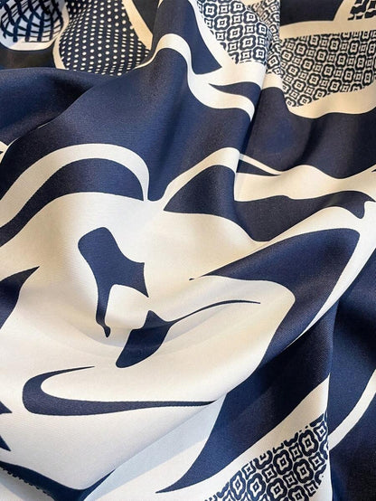 ELEGANT TWILL ROSE PRINT SCARF