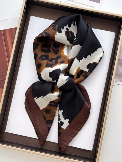 LEOPARD PRINT SILK SCARF