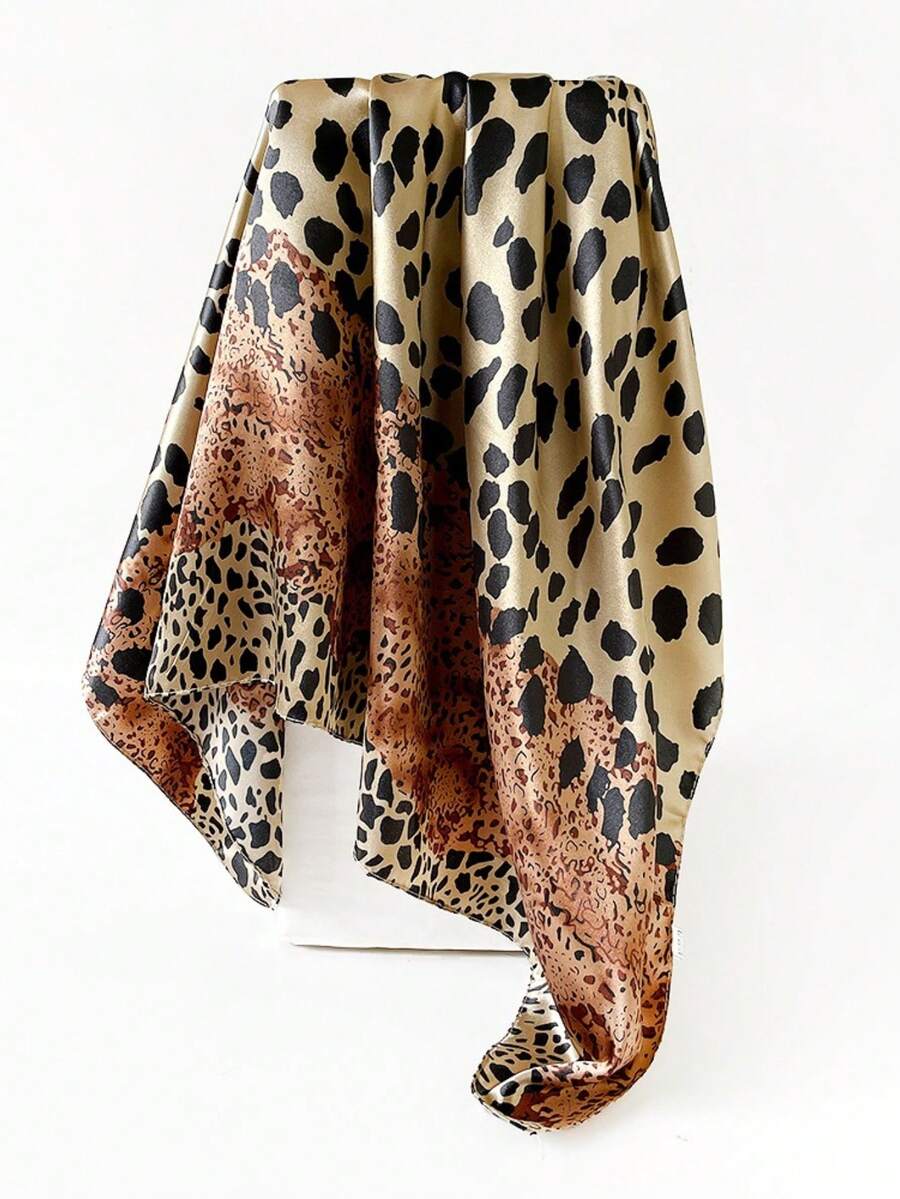 SATIN TEXTURE LEOPARD PRINT SCARF