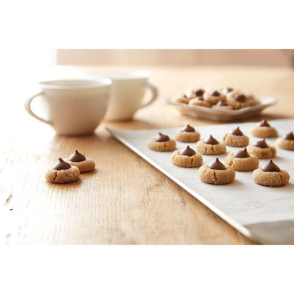 HERSHEY'S KISSES Milk Chocolate Candy, Individually Wrapped, Bulk Bag (56 oz., 330 pcs.)